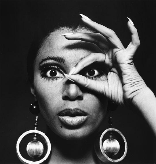 Charlotte March Donyale Luna Un portrait expérimental pour le magazine twen.